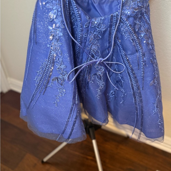 Sherri Hill Elegant Lace Formal Dress - Picture 5 of 12